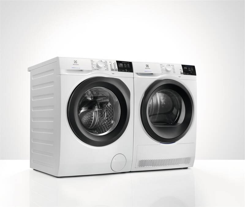 Pračka Electrolux PerfectCare 600 EW6F428BC bílá